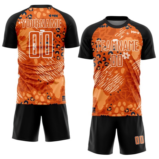 Maillot de football personnalisé à motif africain orange et noir d'Orange Bay, sublimé Maillot de football personnalisé à motif africain orange et noir d'Orange Bay, sublimé