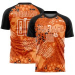 Maillot de football personnalisé à motif africain orange et noir d'Orange Bay, sublimé Maillot de football personnalisé à motif africain orange et noir d'Orange Bay, sublimé