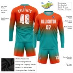 Maillot de football personnalisé à manches longues, imprimé par sublimation, orange, blanc et turquoise Maillot de football personnalisé à manches longues, imprimé par sublimation, orange, blanc et turquoise